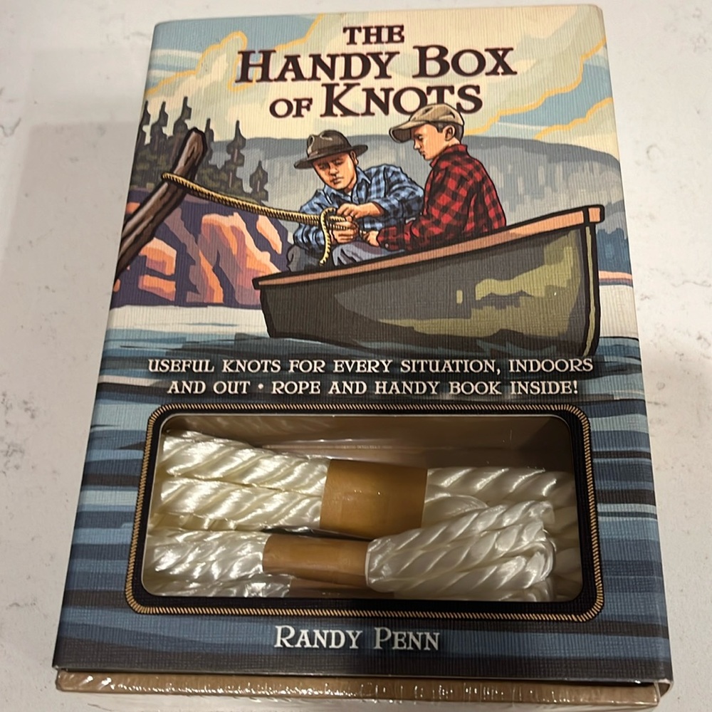 Brand new book w knots great for the boy or Girl Scout or for craft